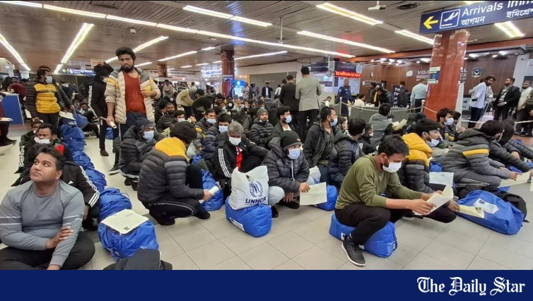 লিবিয়ার ডিটেনশন সেন্টার থেকে দেশে ফিরলেন ১৭৫ বাংলাদেশি নাগরিক